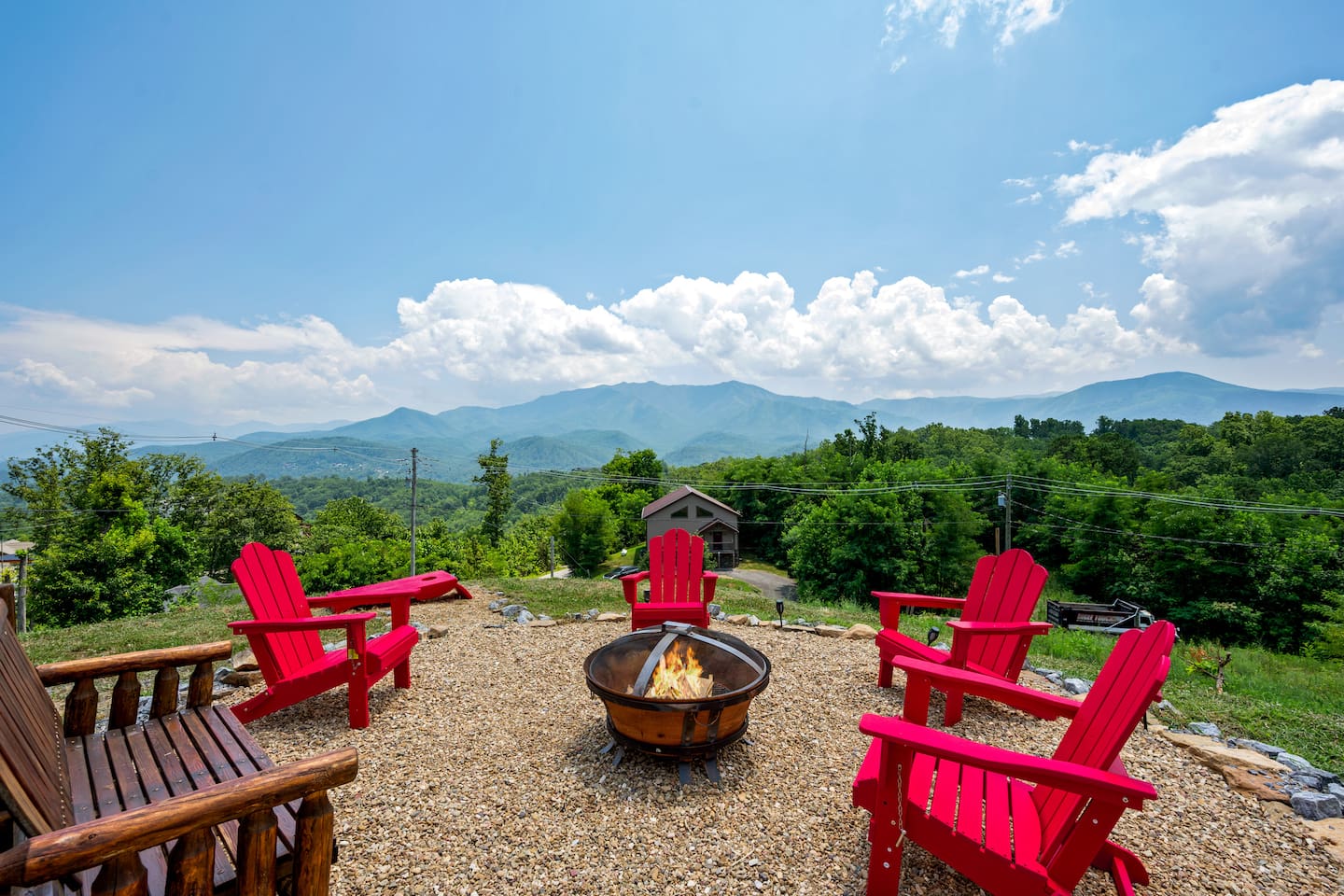 Top 1% Gatlinburg Cabin • Amazing Views Firepit