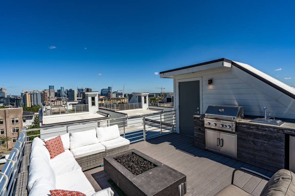 Walk to Broadway | Rooftop w/ City Views | 14 beds