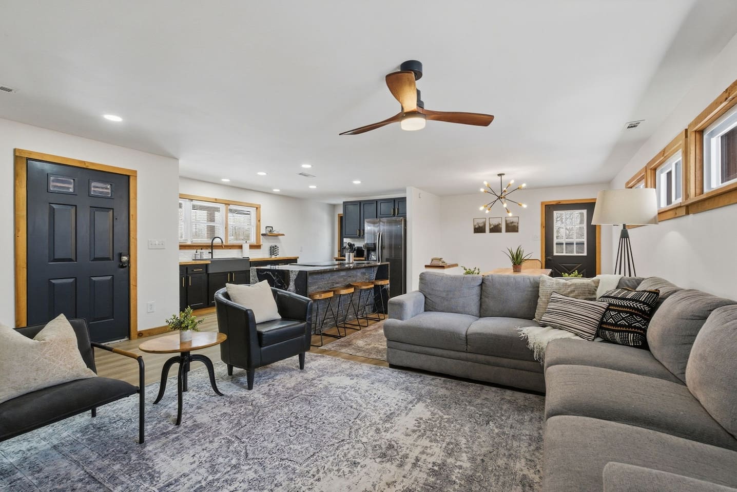 Huckleberry Arch - Cozy RRG Home near Natural Arch