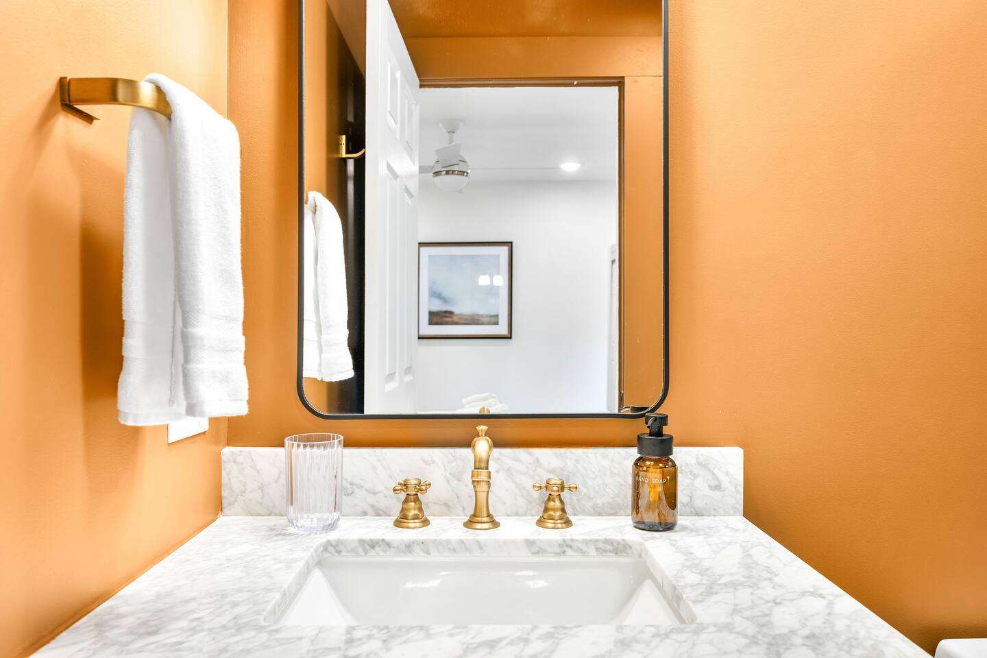 Elegant Retreat + Sauna in Downtown Nashville