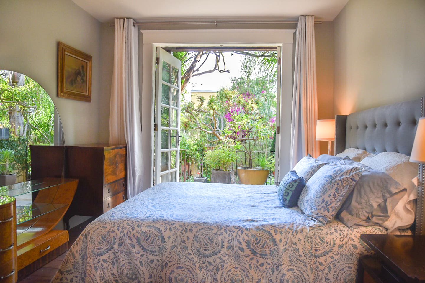 Peaceful garden retreat near J Church w/ patio