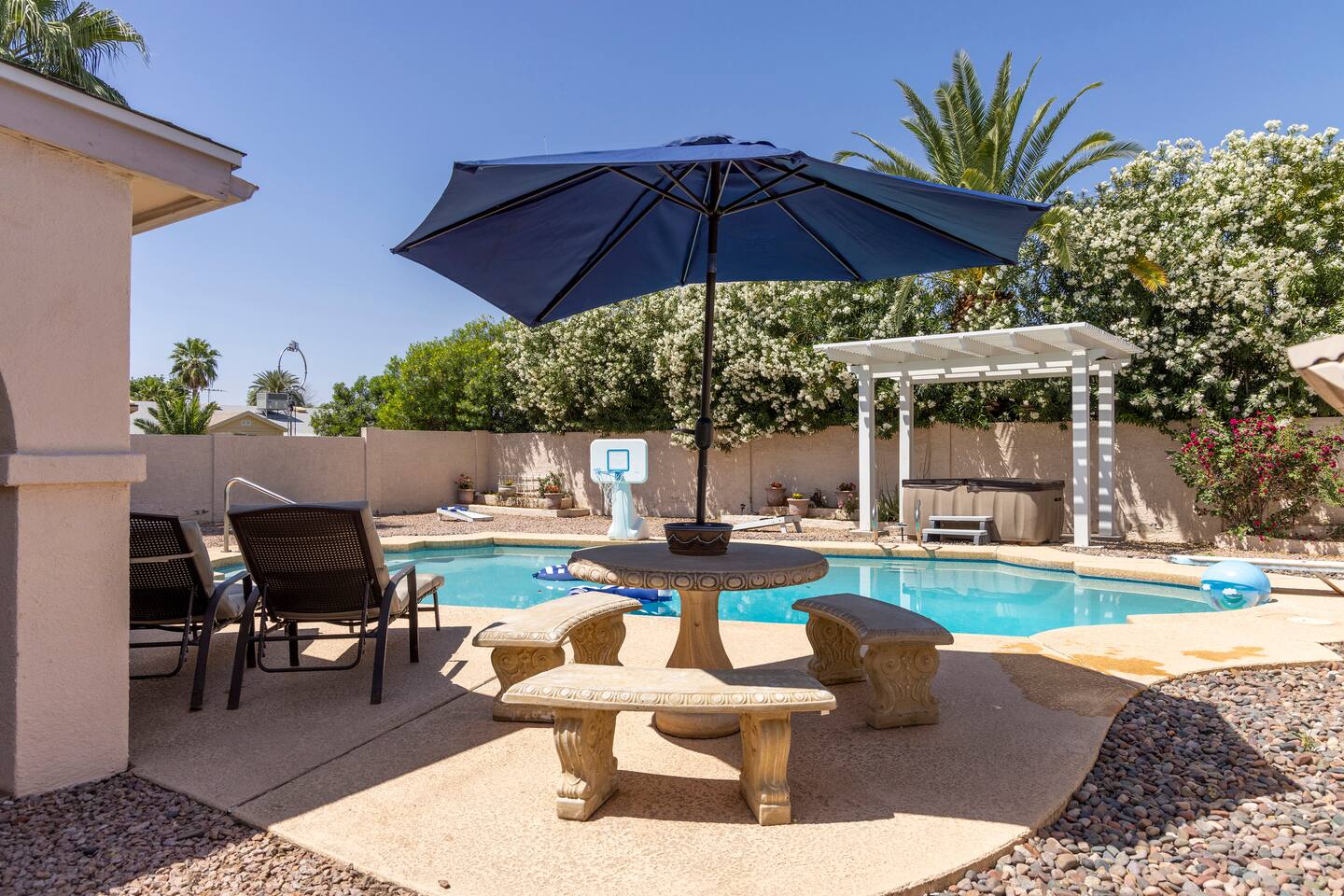 Quiet Central Scottsdale Home Heated Pool¹ Spa