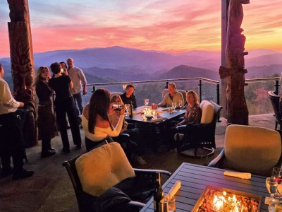 Sunset VIEWS! Lux Cabin w Firepit + Hot Tub photo 5