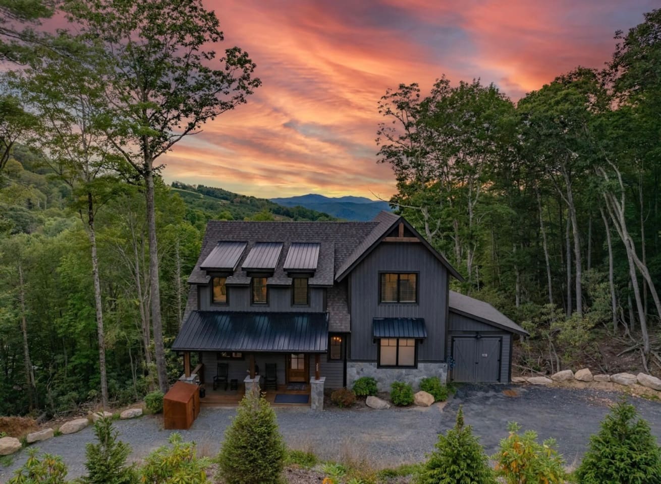 Sunset Ridge - Cabin Rental in Banner Elk, NC