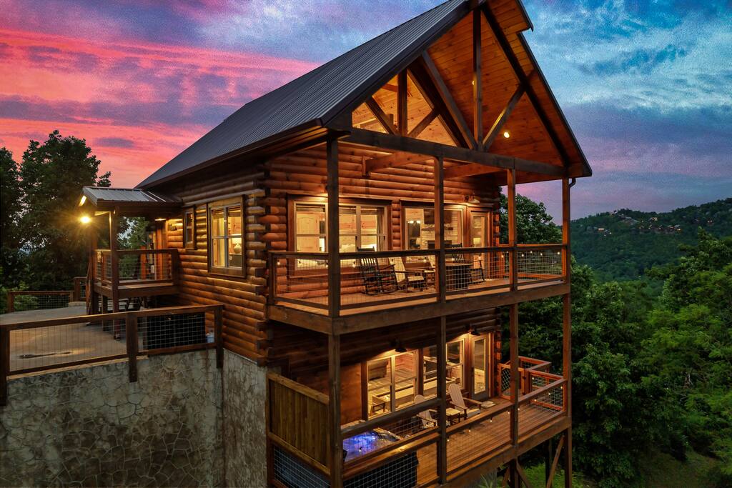 A Spectacular View *HotTub*Games*Pool*Dollywood