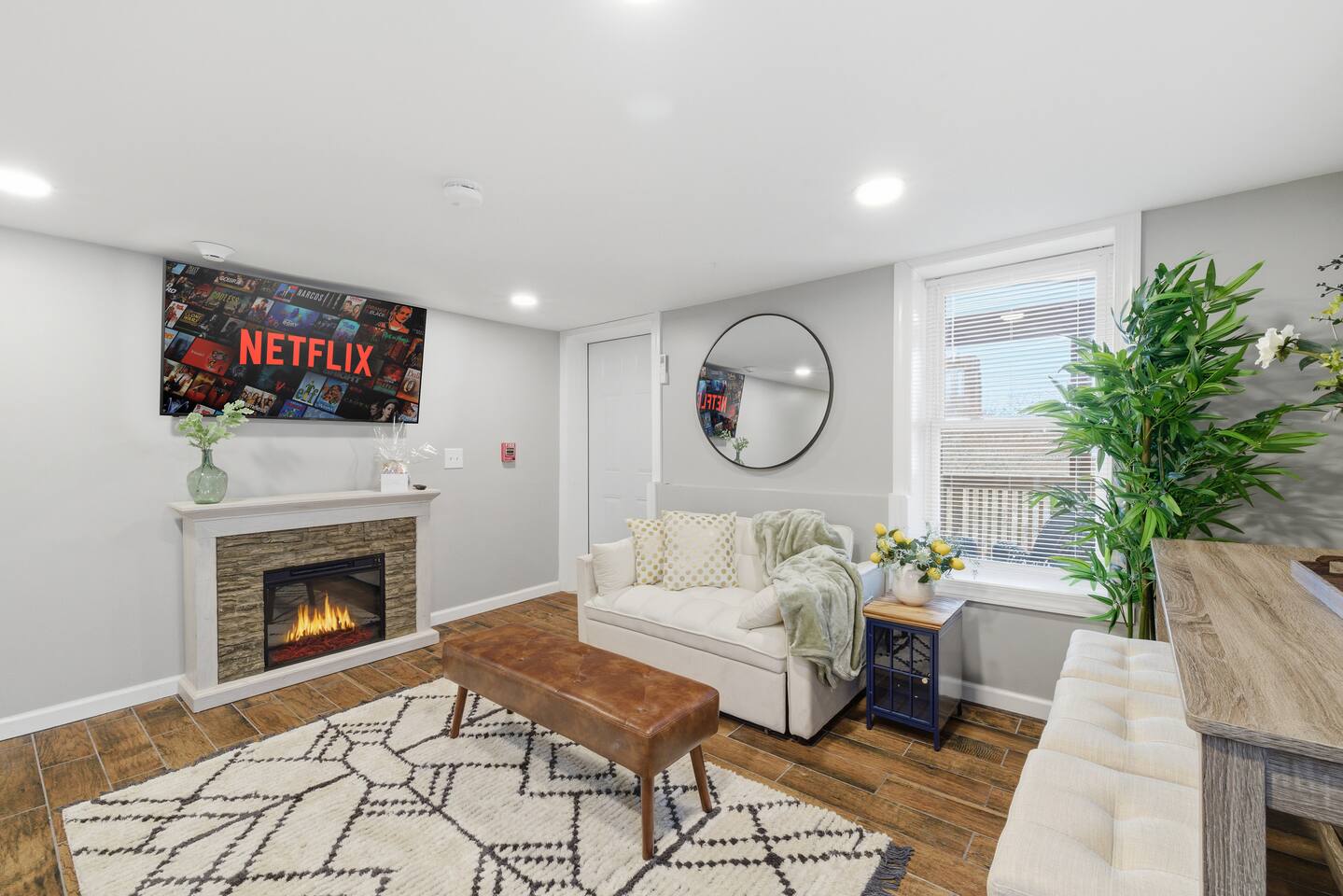 Cozy Corner Suite