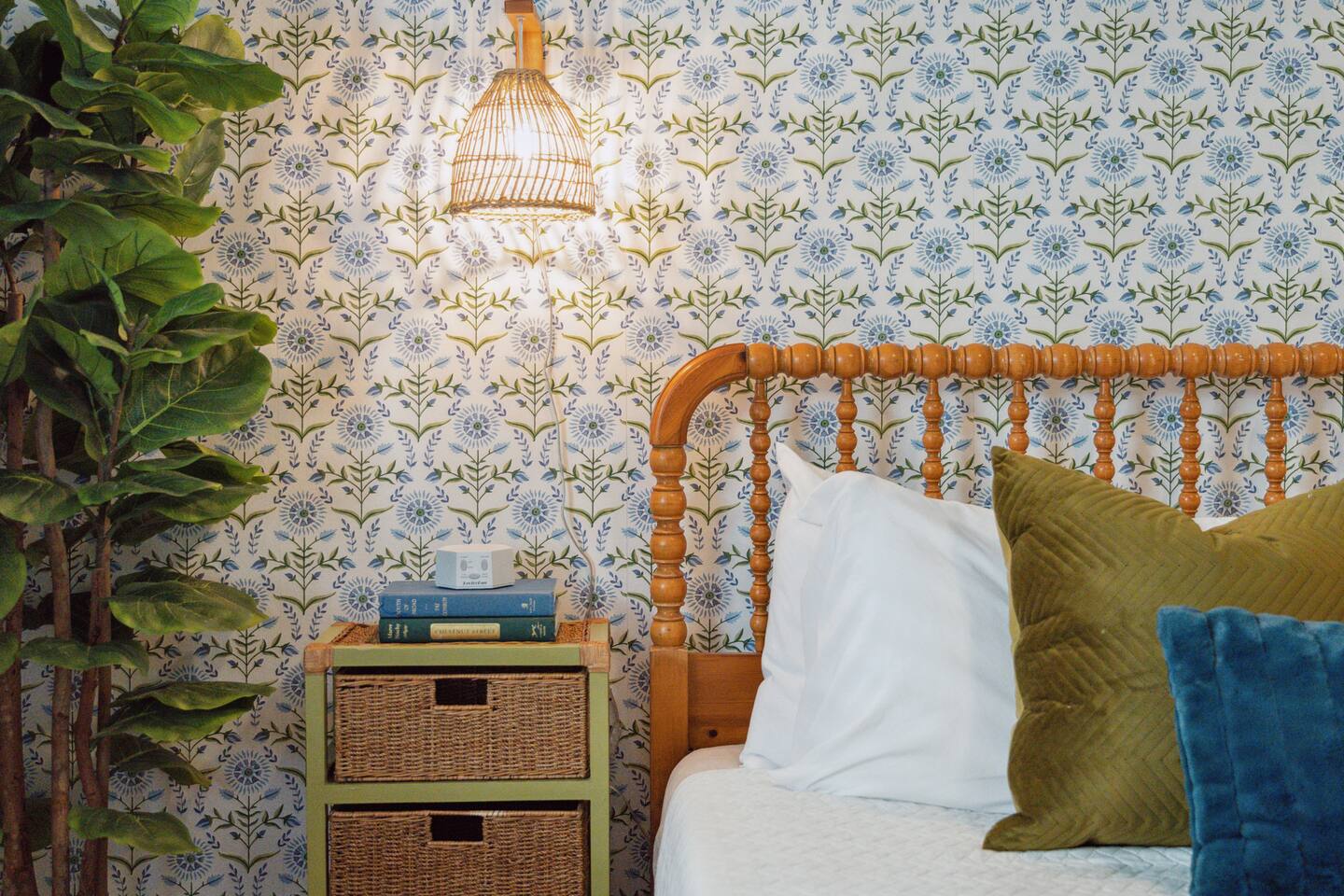 The Charles Suite: Downtown with Outdoor Space