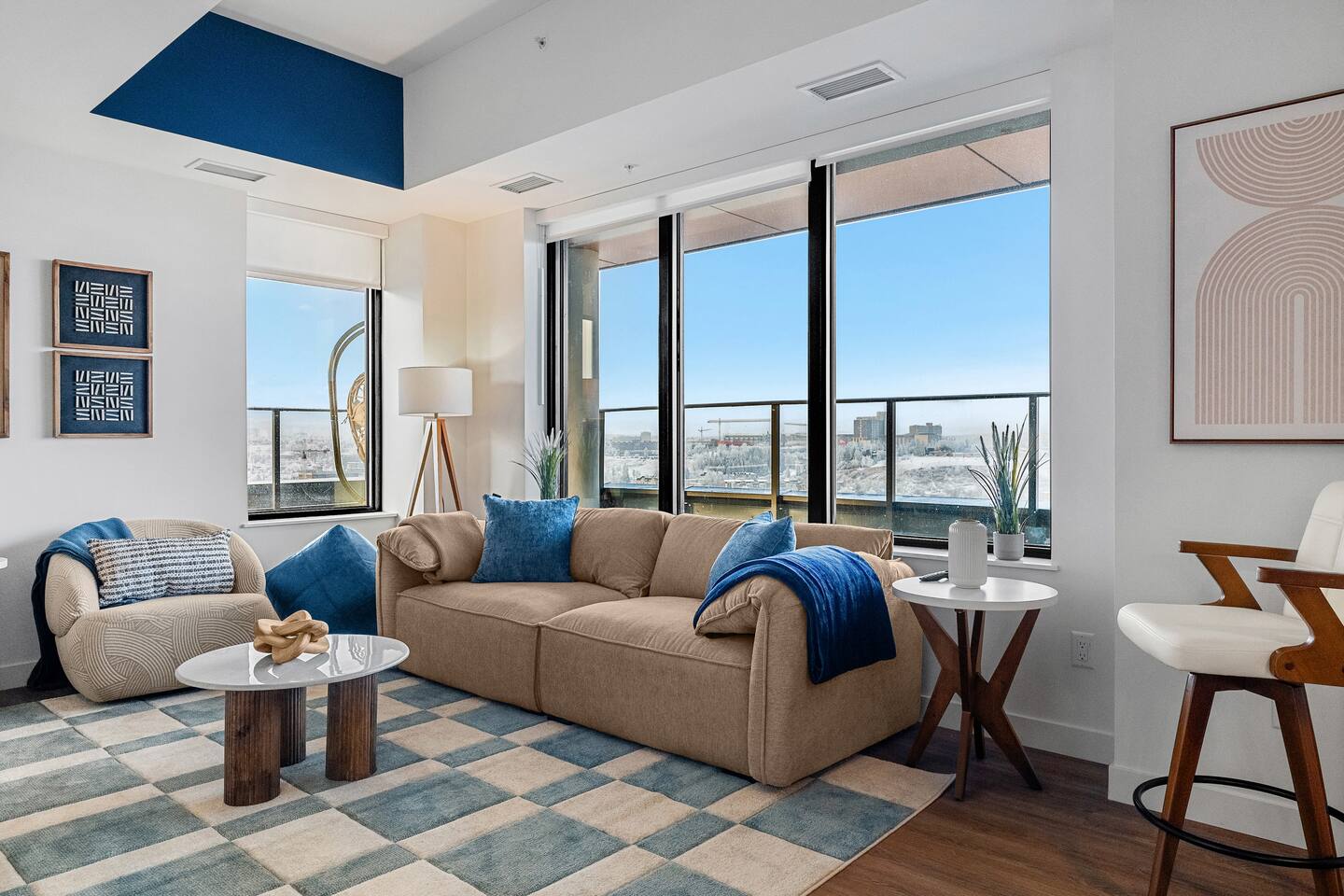 Spacious and elegant| 2 Kng Beds| Space for all - Apartment