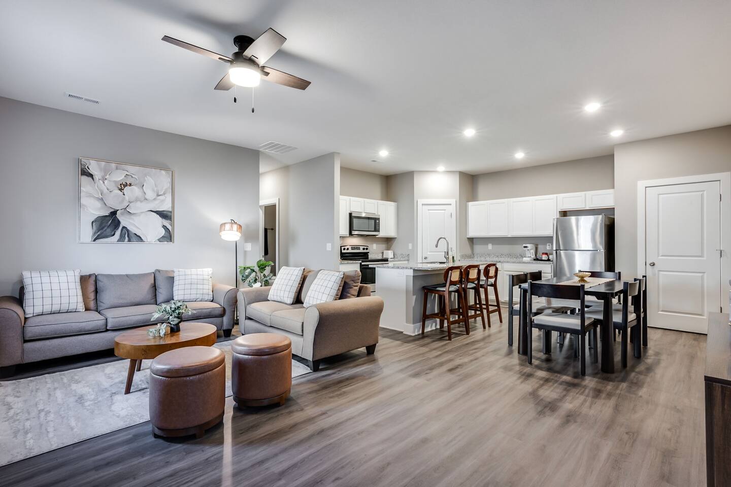 Close Drive to Wichita Hoops | Garage + W&D