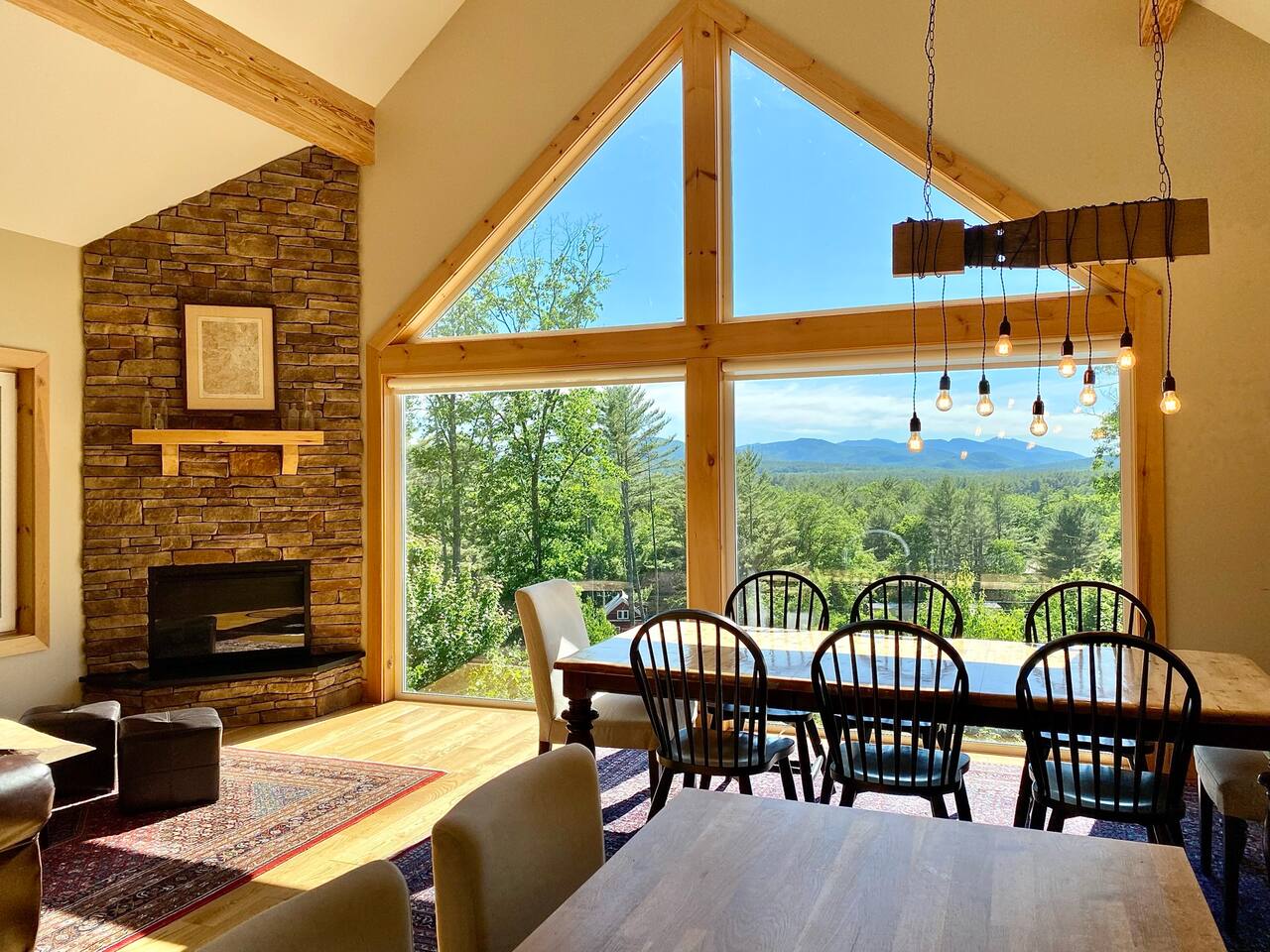 Vale Cabin | Sleeps 16, Views, Hot Tub, Theater
