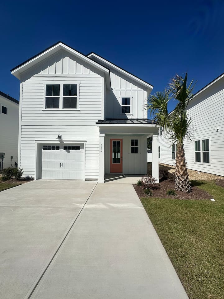 Shell Yeah! Luxury 3BR Near Beach + Arcade