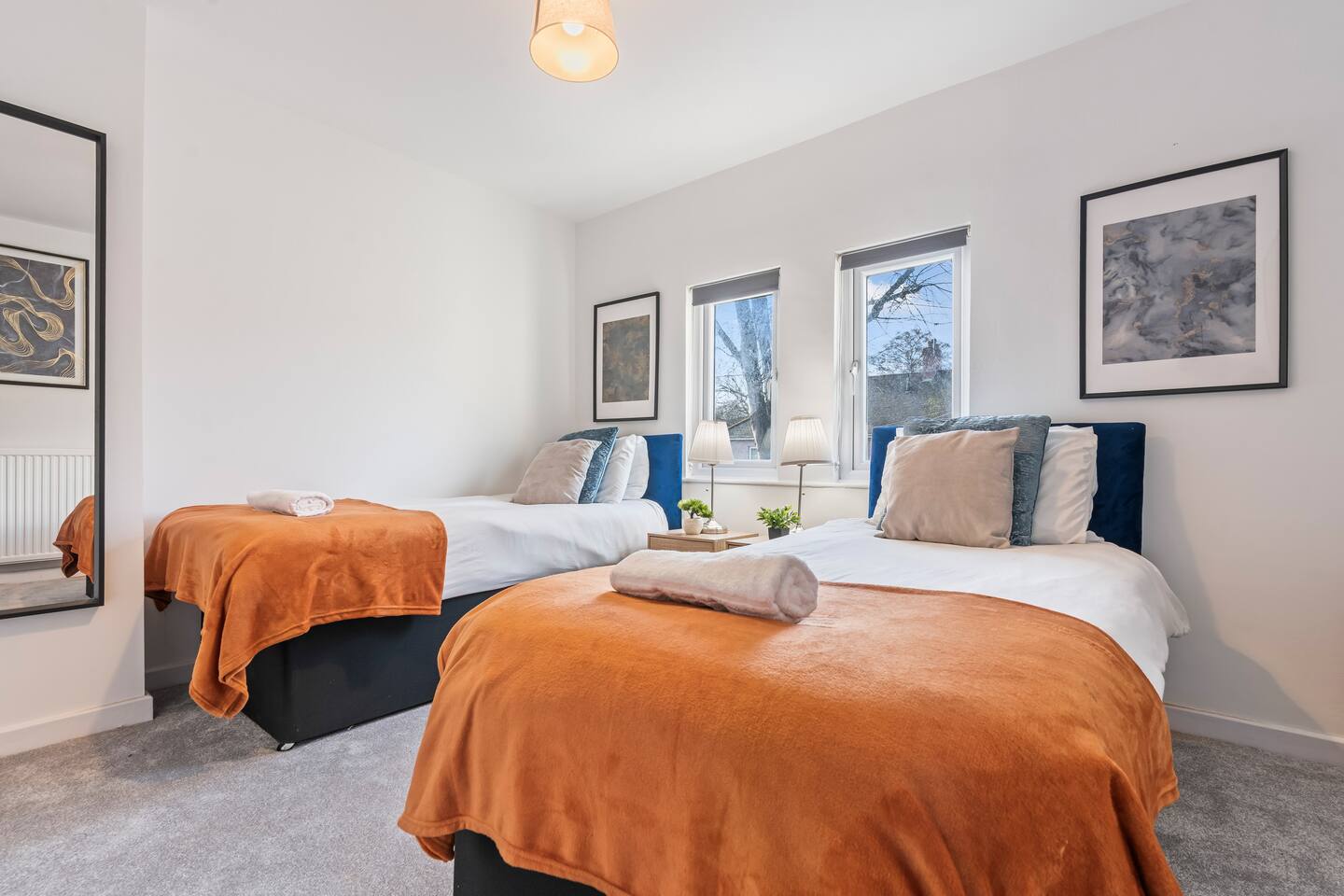 #93 Stylish Warwick Home Free Parking