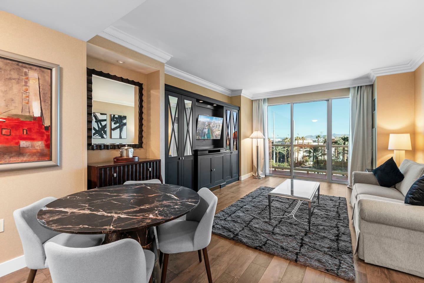 Perfect Condo on Las Vegas Strip w/ Jacuzzi Tub!