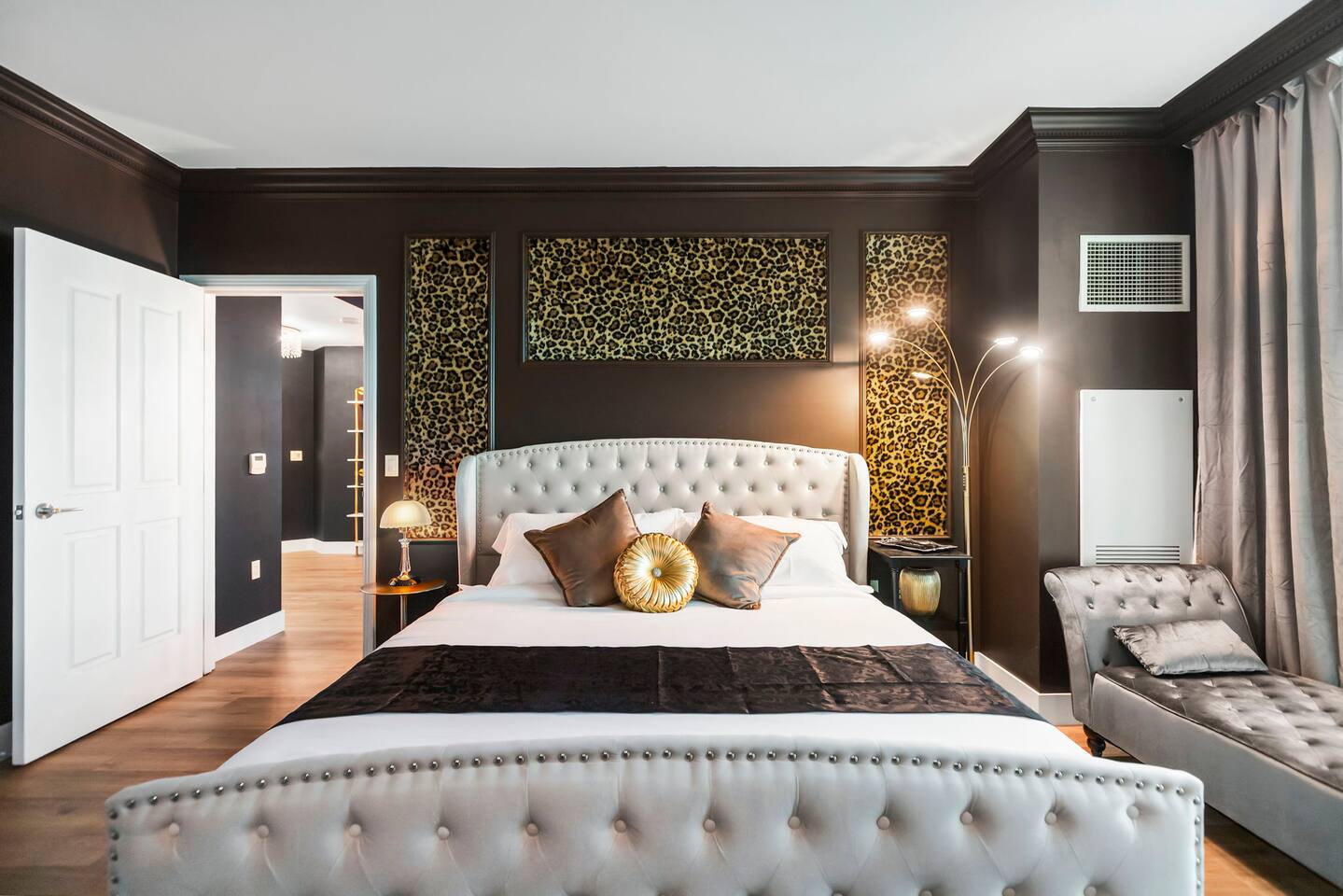 Most Unique Penthouse on Las Vegas Strip!