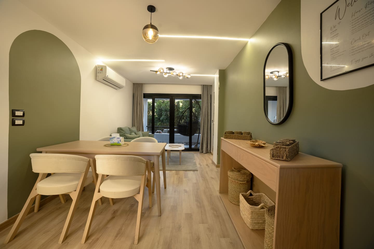 Modern 2 Bedrooms Apt With Garden View