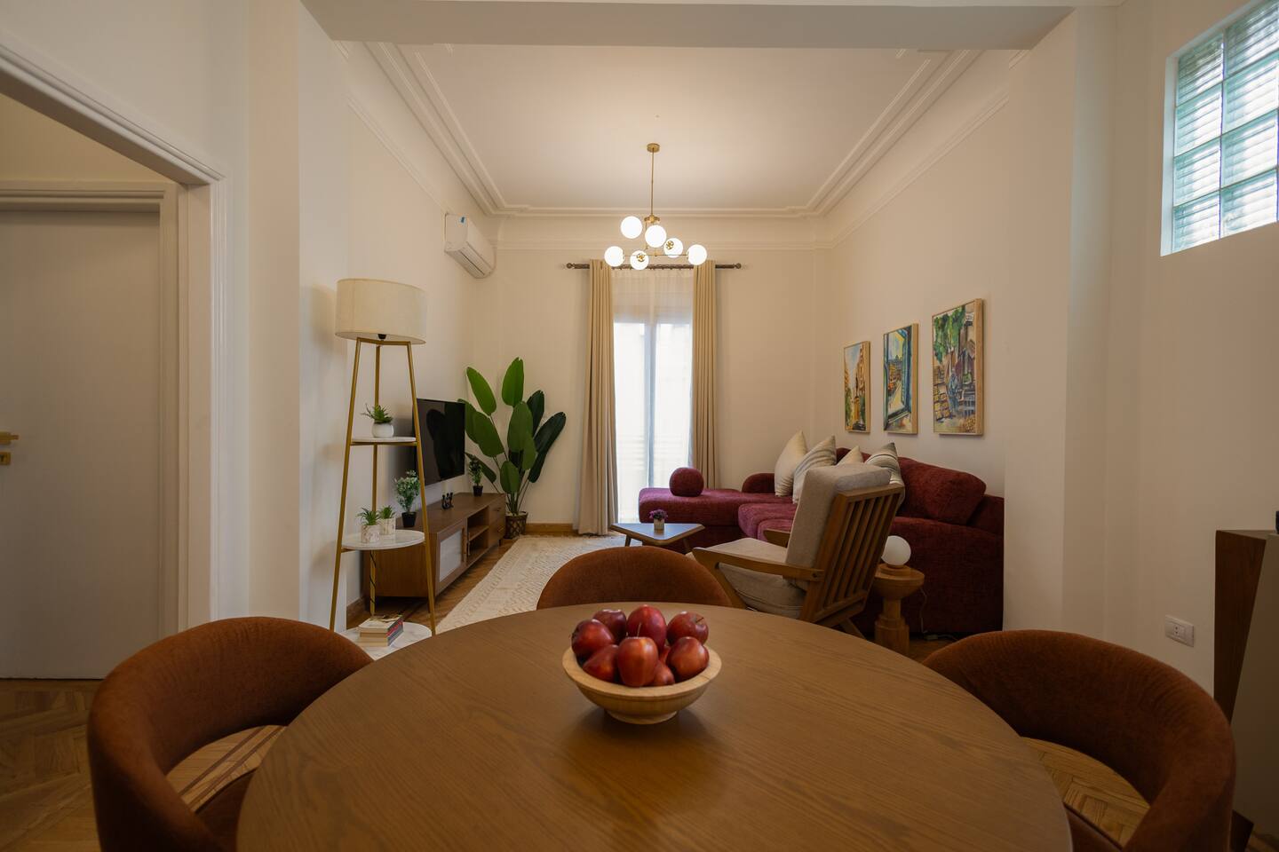 Vintage High Ceiling Apt in the Heart of Cairo