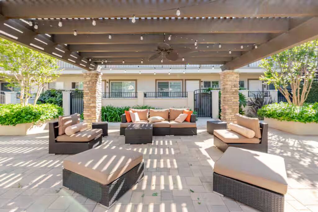 Family & Comfort near CLU/ FSAC/ Proactive Sports