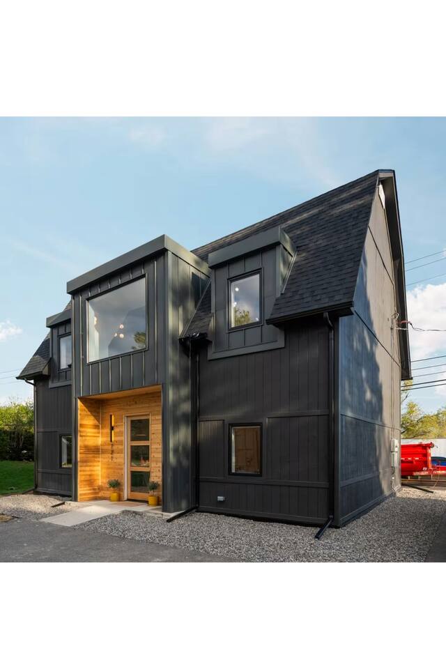 Modern Barn Suite - Step-Free & Accessible