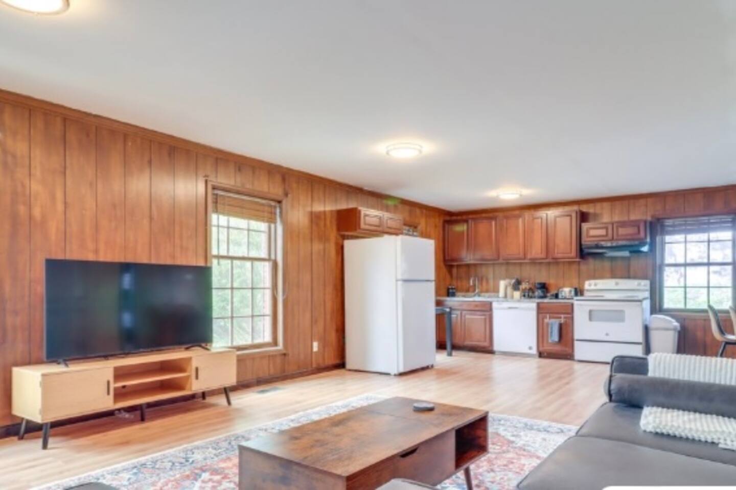 ★ Ground Floor ★ Easy Access| Near UT & Promedica