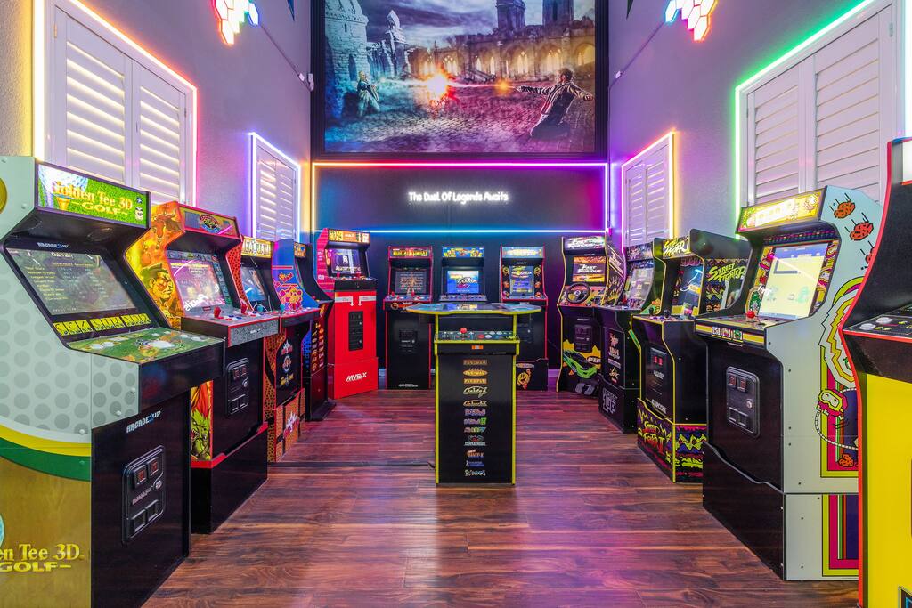 Harry Potter Themed Home With Hot Tub & Pool