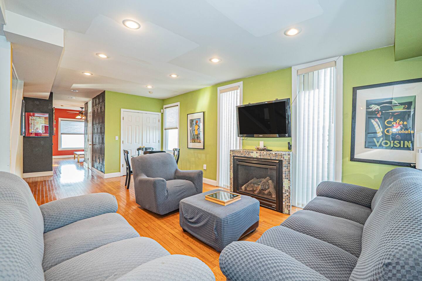 Chic & Stunning 3 Bedroom Retreat in Brookland DC!