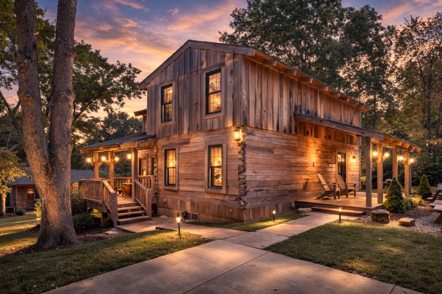 3 en-suites, family cabin, fire pit, river access