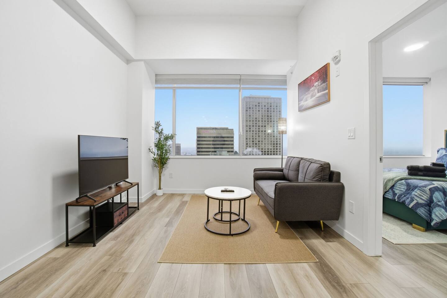 1 Spacious Bedroom, 1 Bath in Downtown Edmonton