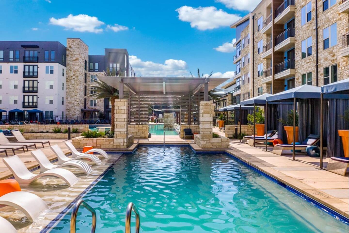 Luxury Addison Retreat Pool 30Min to AT&T Stadium