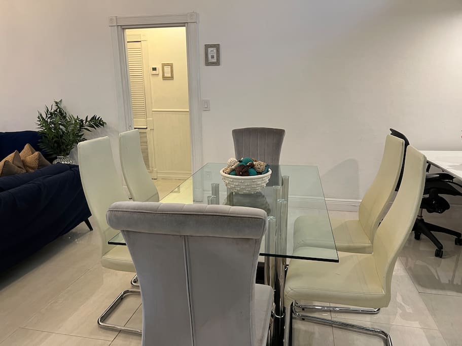 Miami Cheerful Hostel Bed 4B