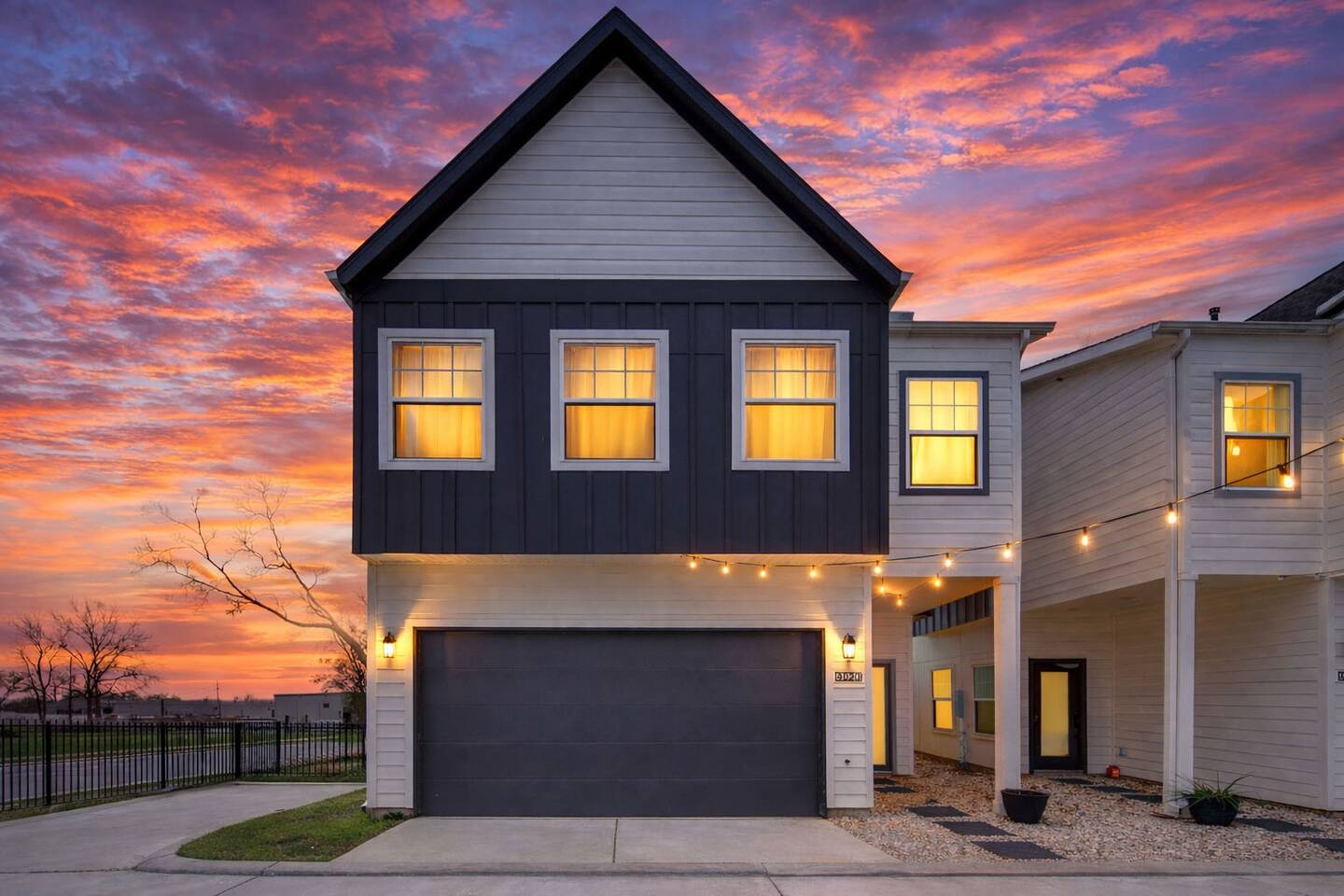 Northfield Villas | 15 min to DT w/ 2-Car Garage