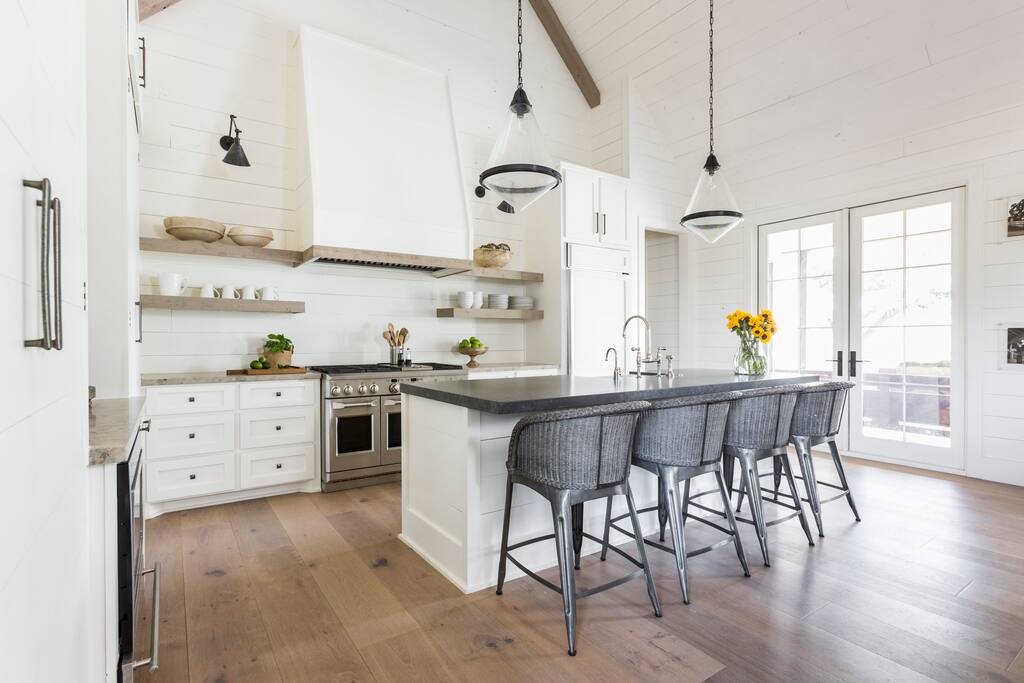 Luxury Farm Retreat | 5 Minutes to Round Top