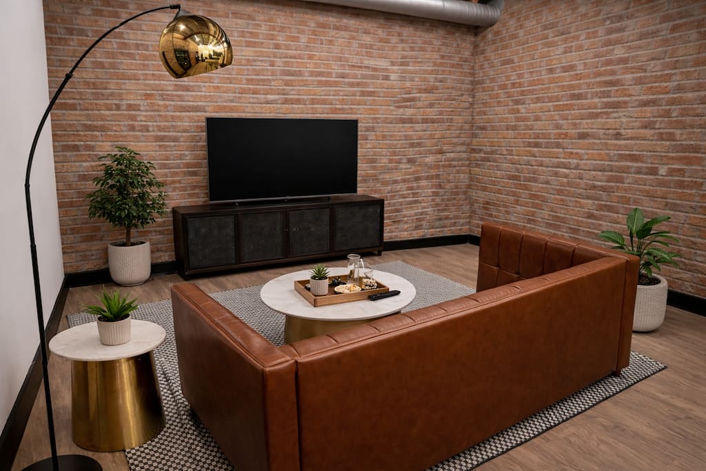 Brick & Bed Riverfront Loft