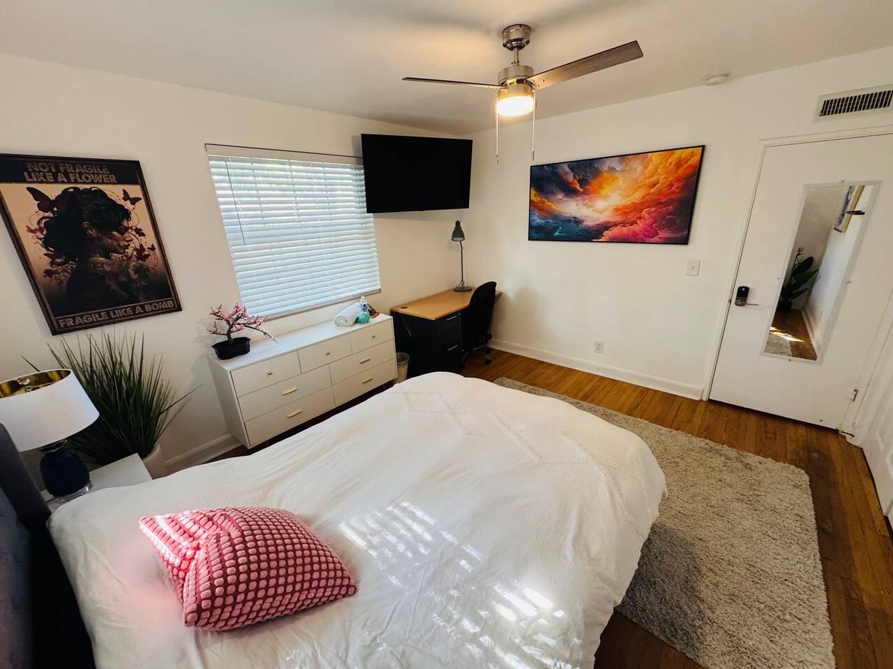 Bikini Bottom: “Good Vibes” - Holiday Home