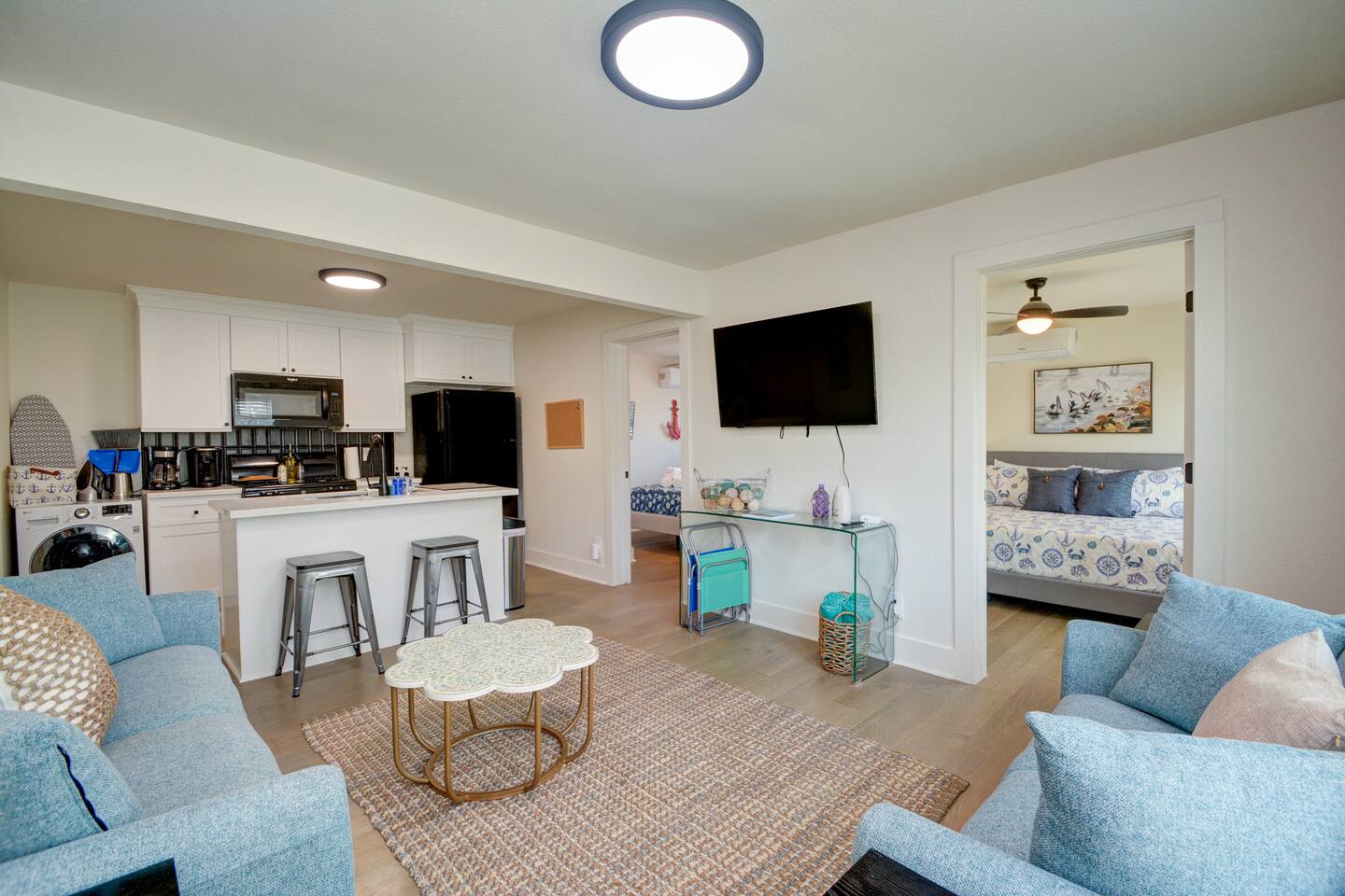 Hip-Nautic Carriage House•2 King Beds•Pet Friendly