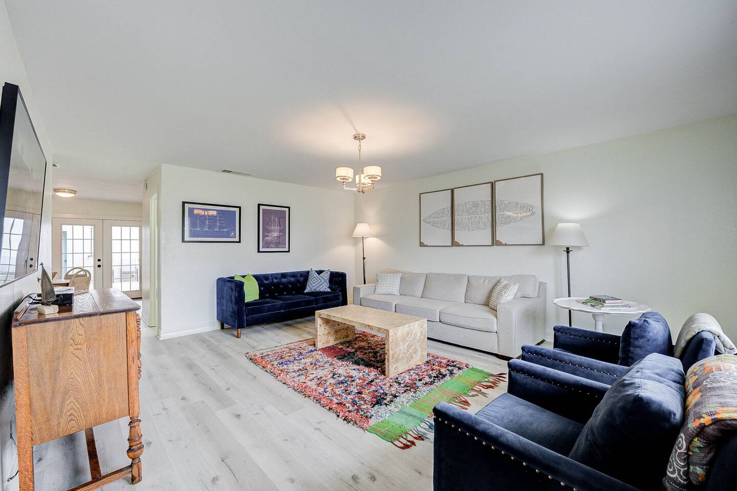 Family Beach Condo • King Bed & Bunk Room