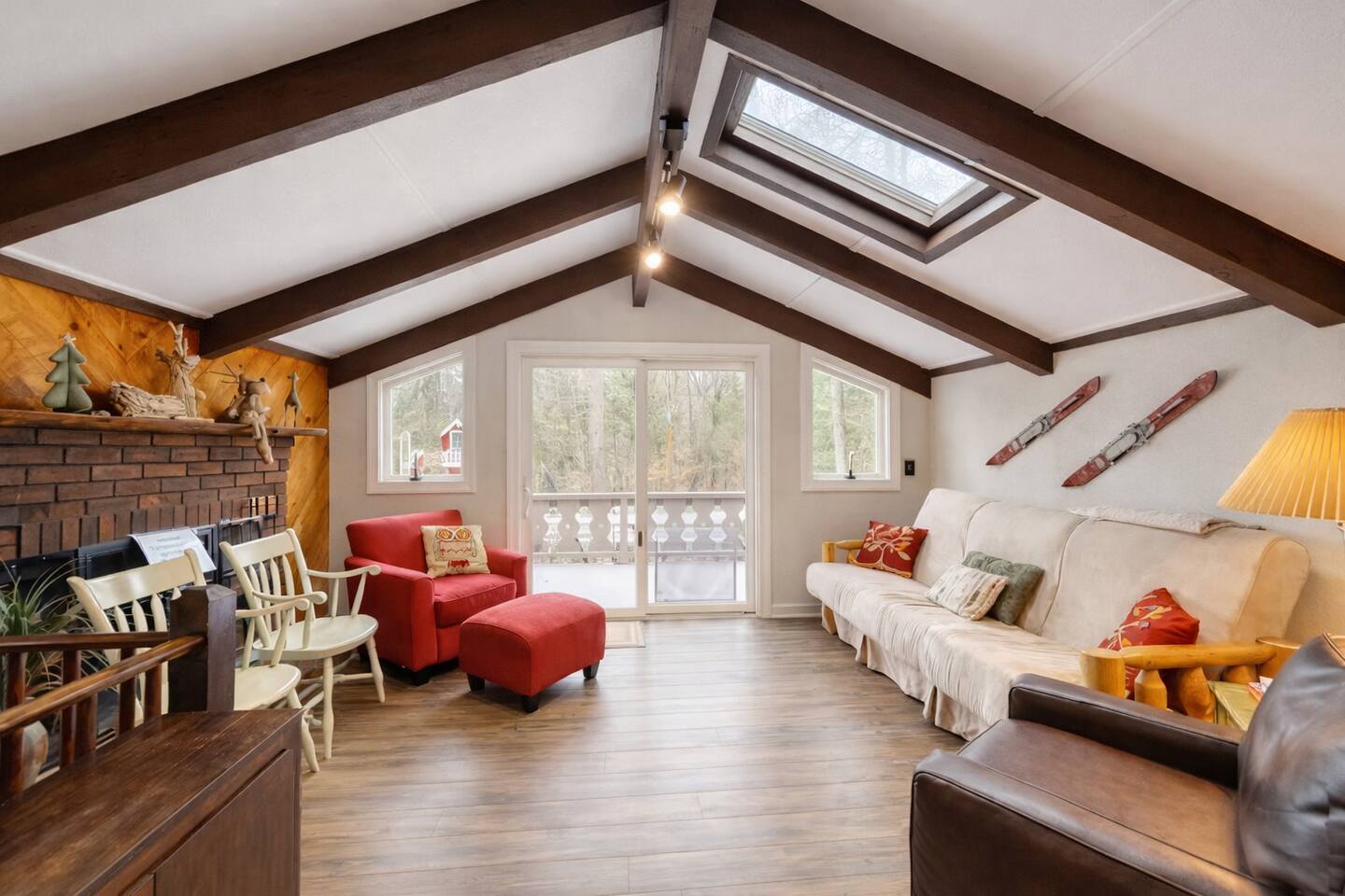 *NEW* Attitash Cabin | 4 Min StoryLand | Dogs Ok