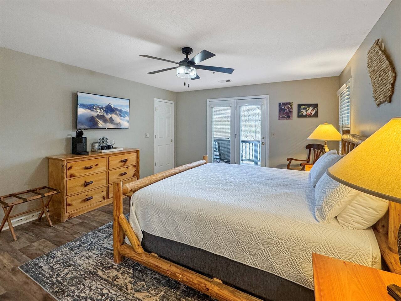 Studio with king bed