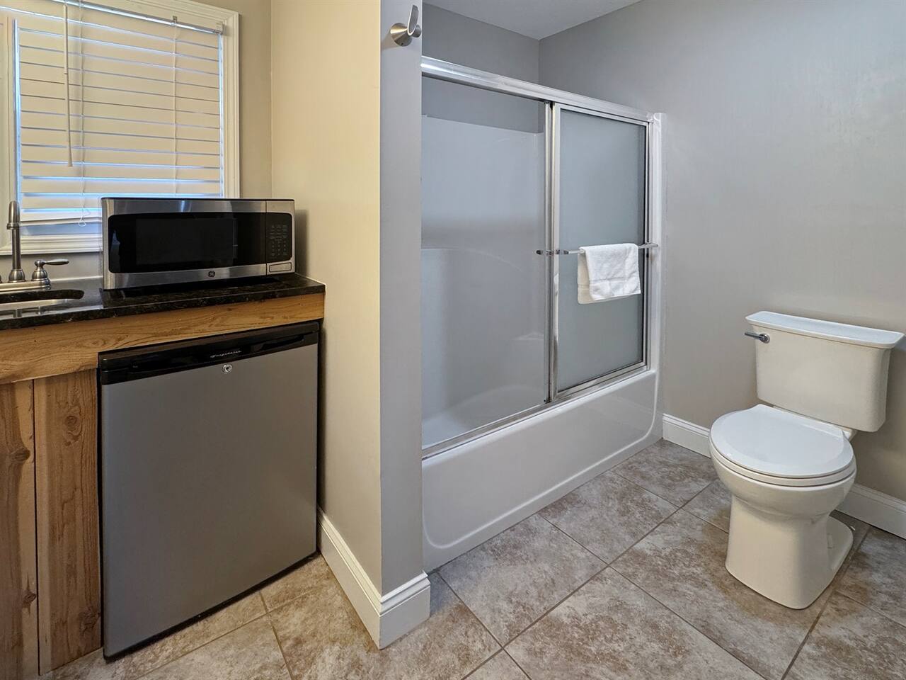 Full bathroom