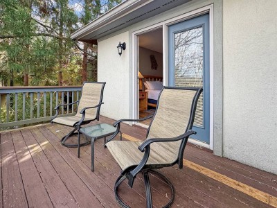 Private wooded back deck at the Mount Yonah studio
