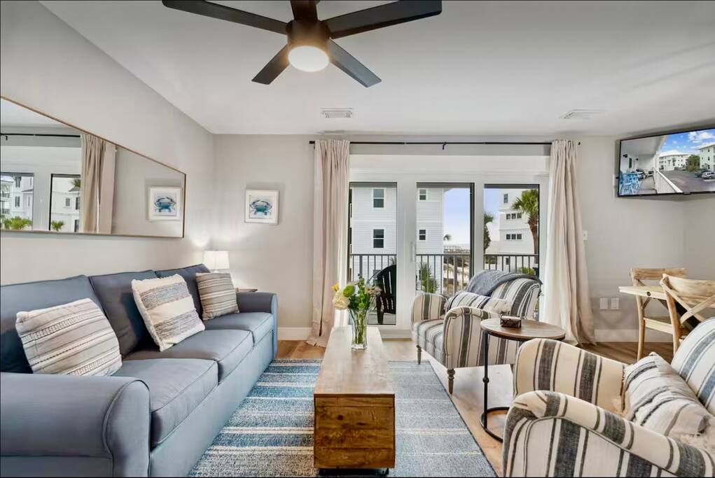 New List 3BR/2BA - Gulf View Steps to Gulf