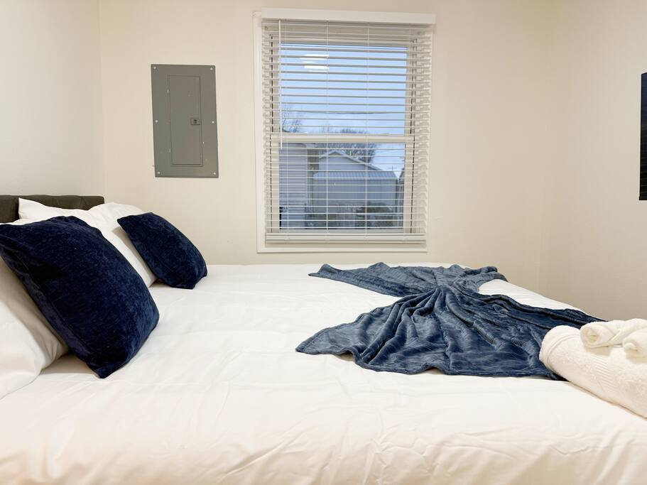 Henderson Homestead | 3BR/1BA Newly remodeled Apt