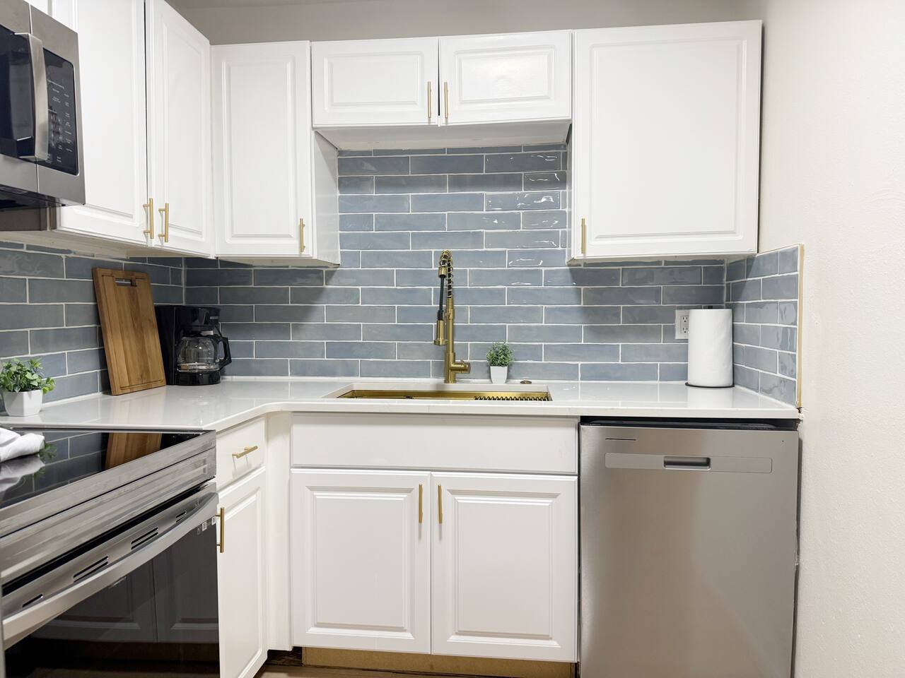 Henderson Homestead | 3BR/1BA Newly remodeled Apt photo 5