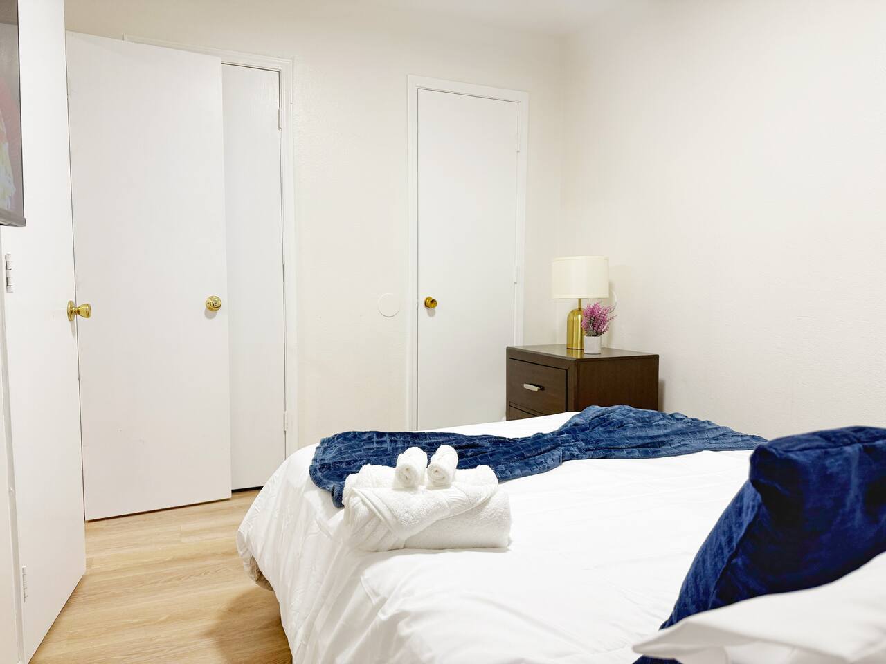 Henderson Homestead | 3BR/1BA Newly remodeled Apt