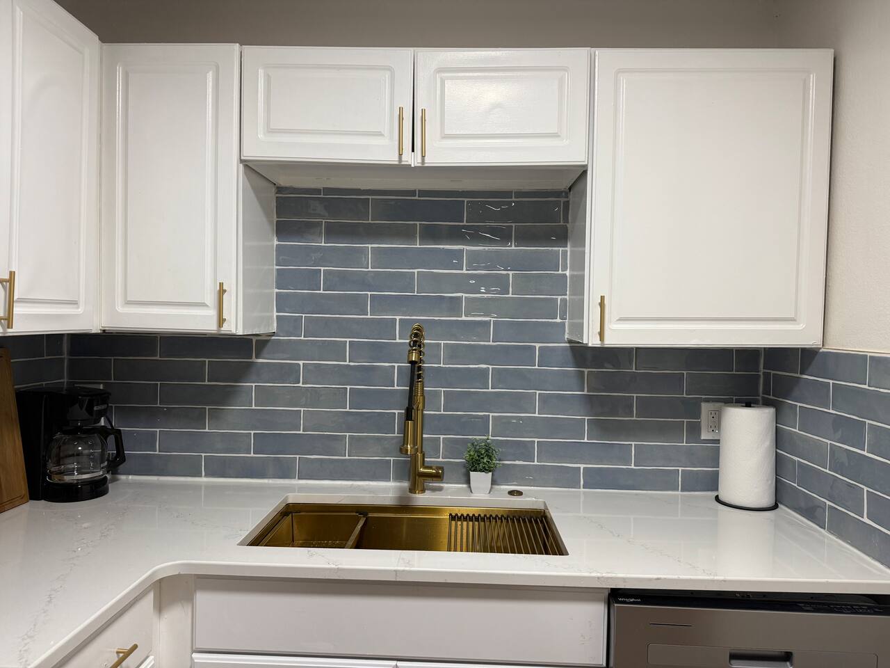 Henderson Homestead | 3BR/1BA Newly remodeled Apt