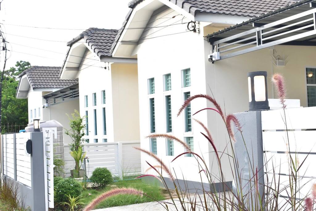 Modern Apartment with Living Room | Unit B1