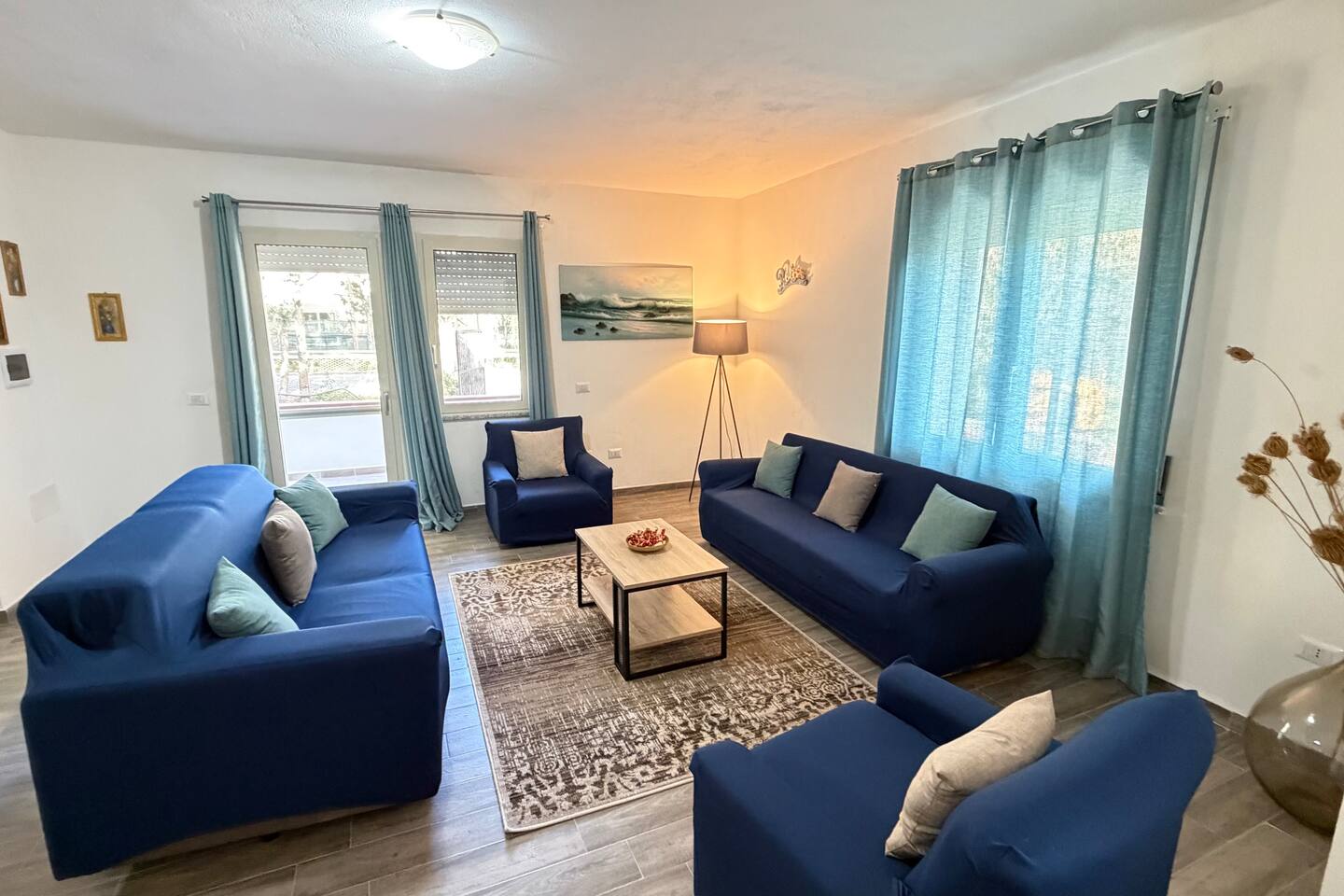 A 300 metri dal mare