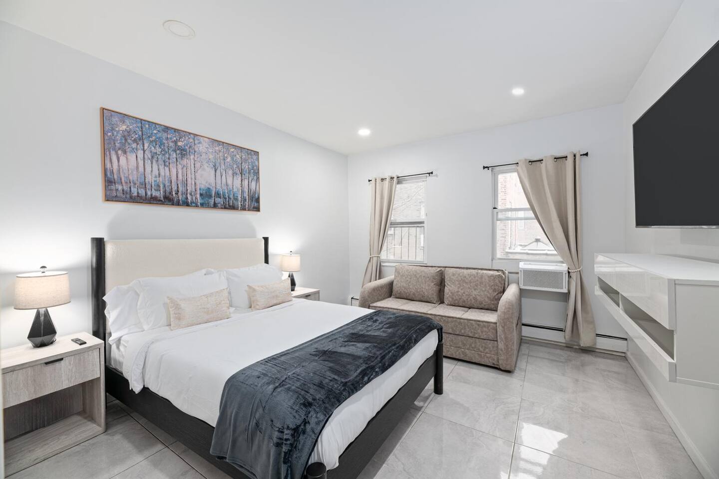 Spacious Jersey City 2BR Sleeps 7 |Easy NYC Access