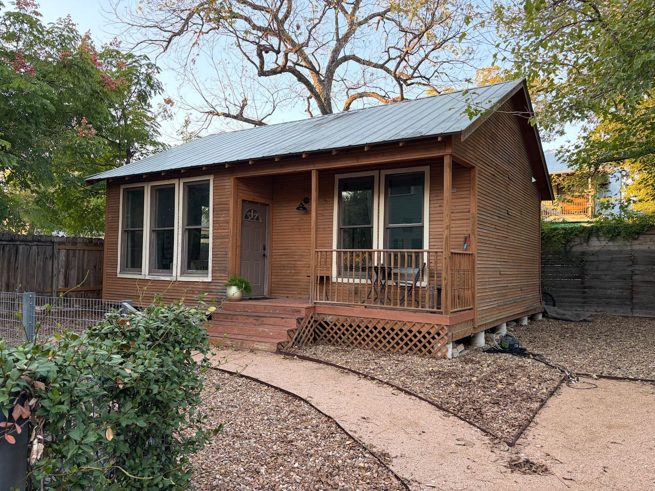 Casita close to downtown, riverwalk, and the Pearl