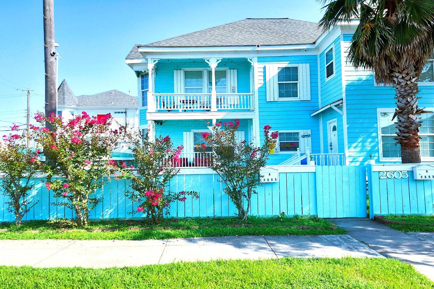 CasaAzul-7Min to Cruise Port-1 Block from beach