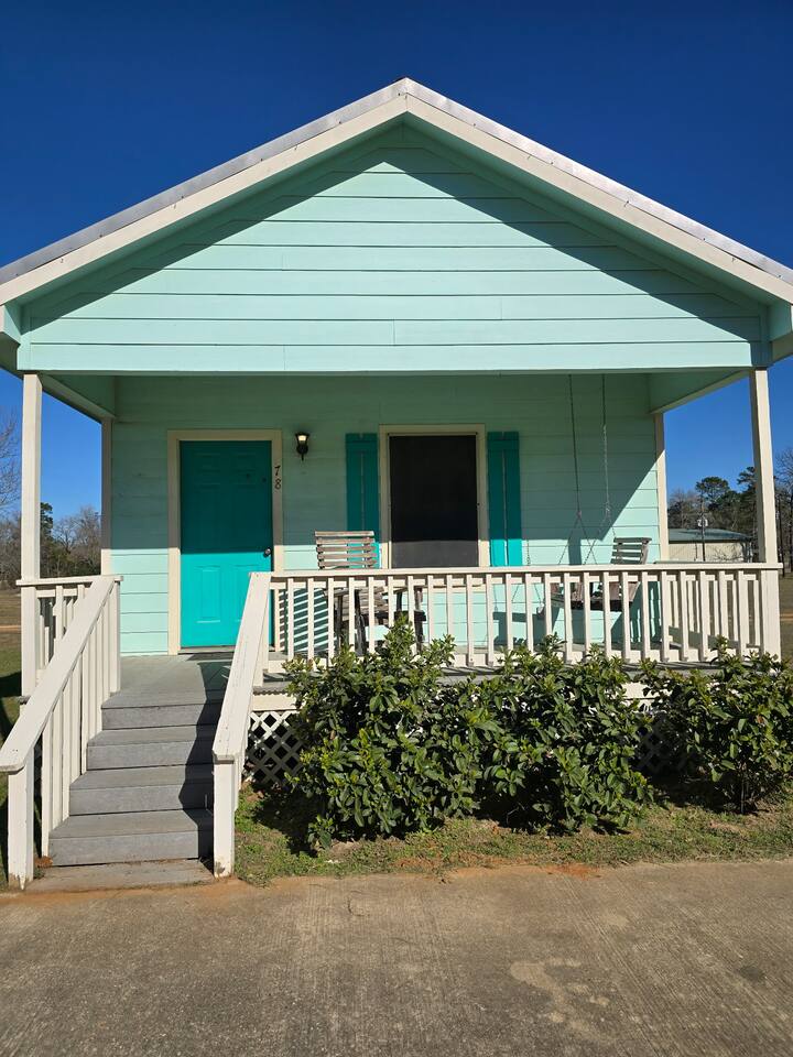 Tiffany Blue Sunday House #78